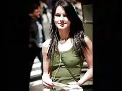 A japonesa Branca De Neve melhor porno nacional no Réveillon mima um cara oralmente e sua bucetinha